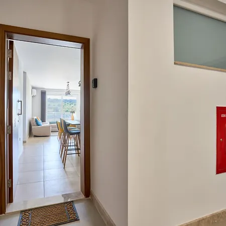 Bugibba Terraced New 2 Bedroom 2 Bathroom *