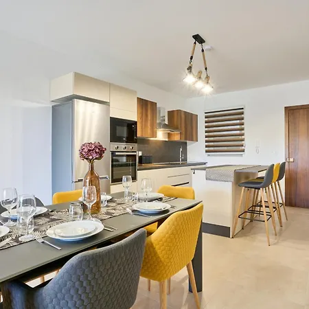 Bugibba Terraced New 2 Bedroom 2 Bathroom *