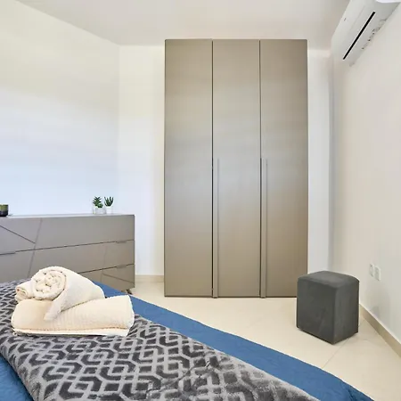 Bugibba Terraced New 2 Bedroom 2 Bathroom Appartement *