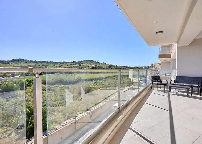 Bugibba Terraced New 2 Bedroom 2 Bathroom *