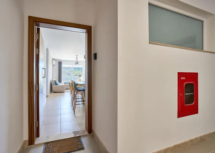 Bugibba Terraced New 2 Bedroom 2 Bathroom *